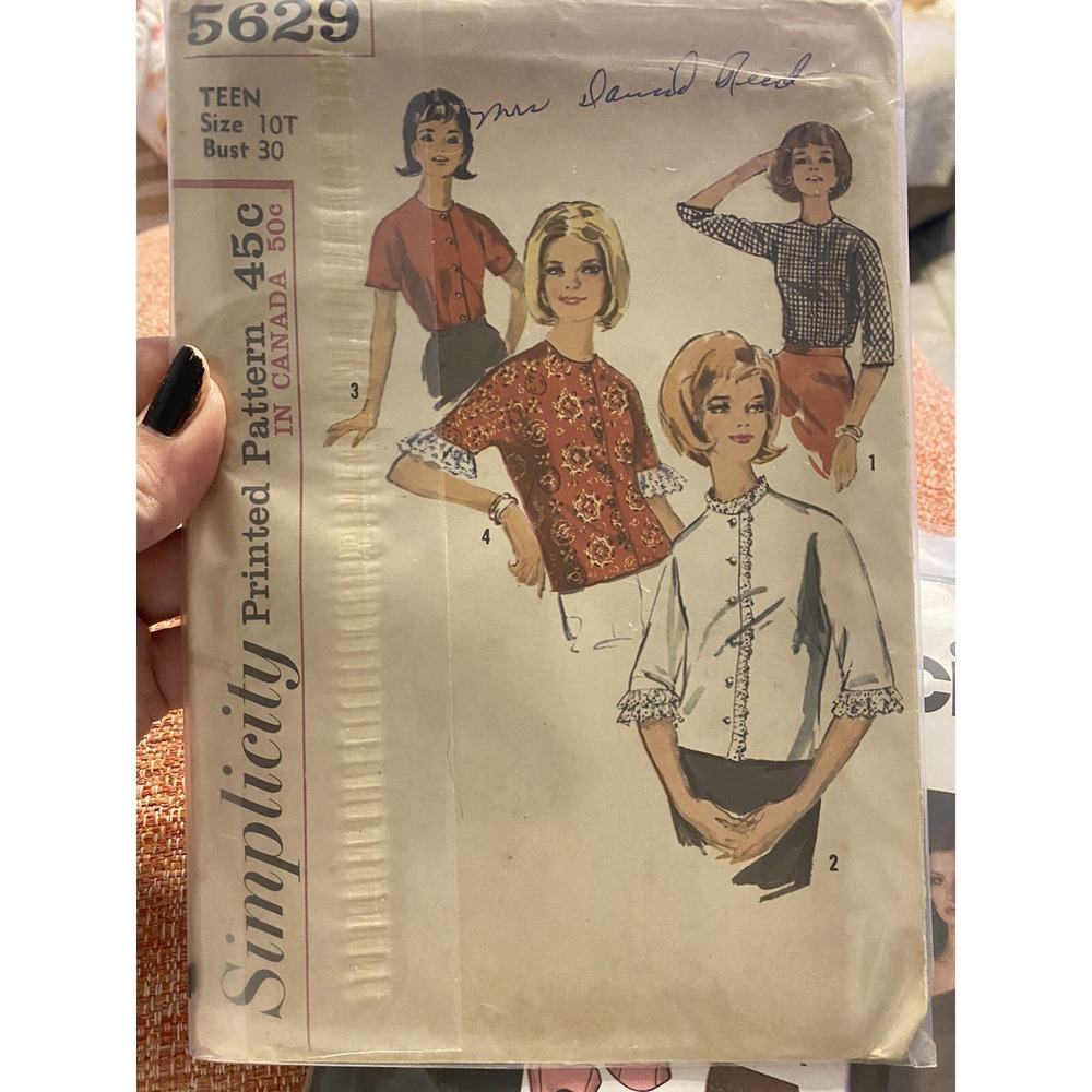 Vintage 1960s Simplicity 5629 Shirt Pattern Size 10 Teen Cut Complete Mod Blouse
